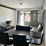 Piekny Apartament Blisko Malty Z Garazem